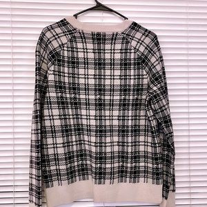 Haute Hippe Black White Sweater